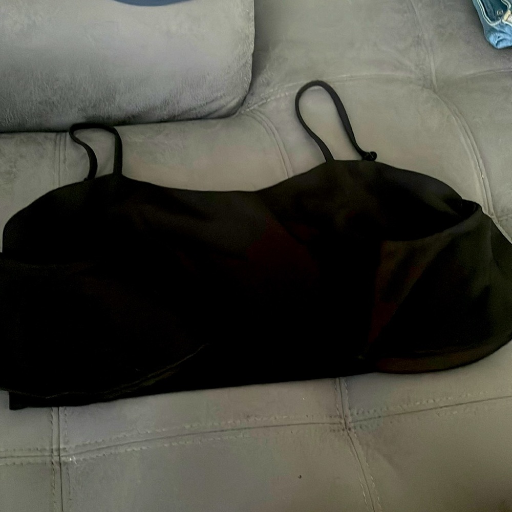 Crop top ( please read description about the size)